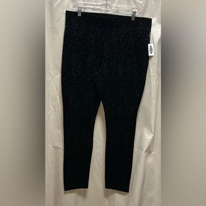 Old Navy XL black velvet leopard print pants